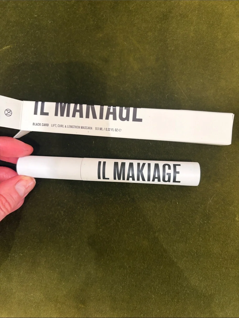 NIB IL MAKIAGE White Black Card Lift Curl & Lengthen Mascara